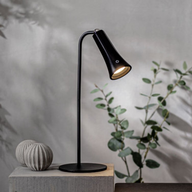 Multifunktionell portabel LED-bordslampa